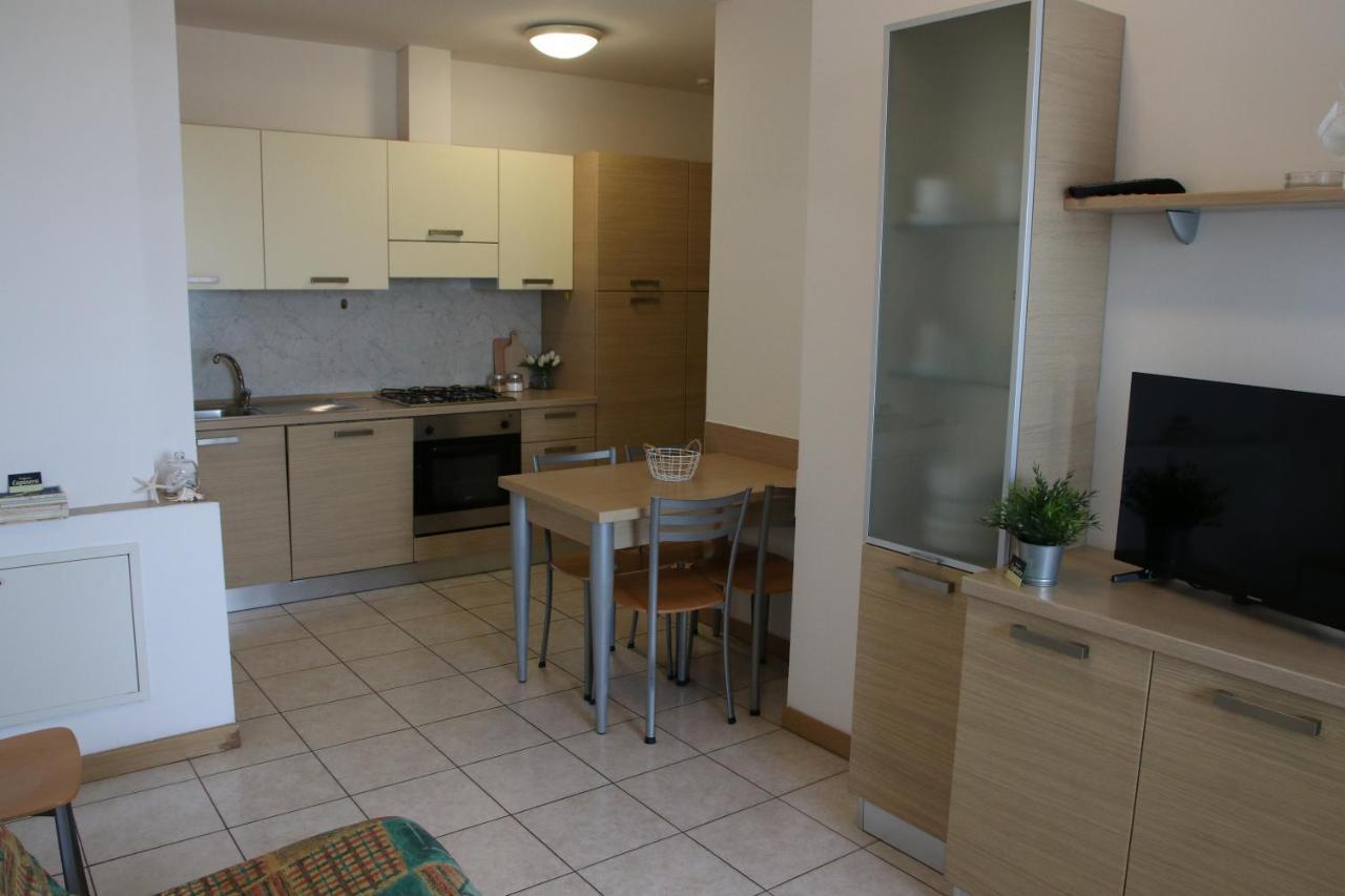 Residence Capinera Sottomarina Bagian luar foto