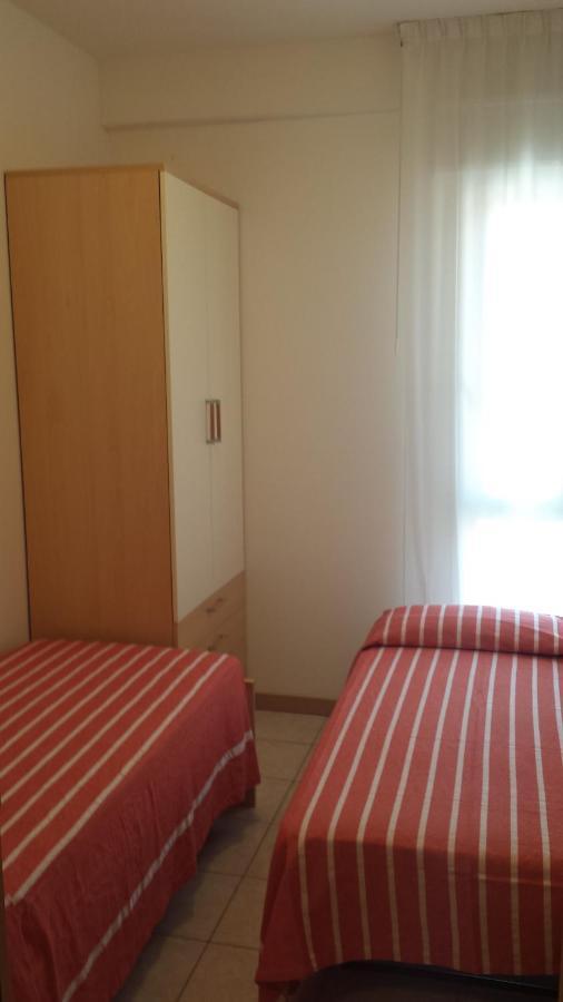 Residence Capinera Sottomarina Bagian luar foto
