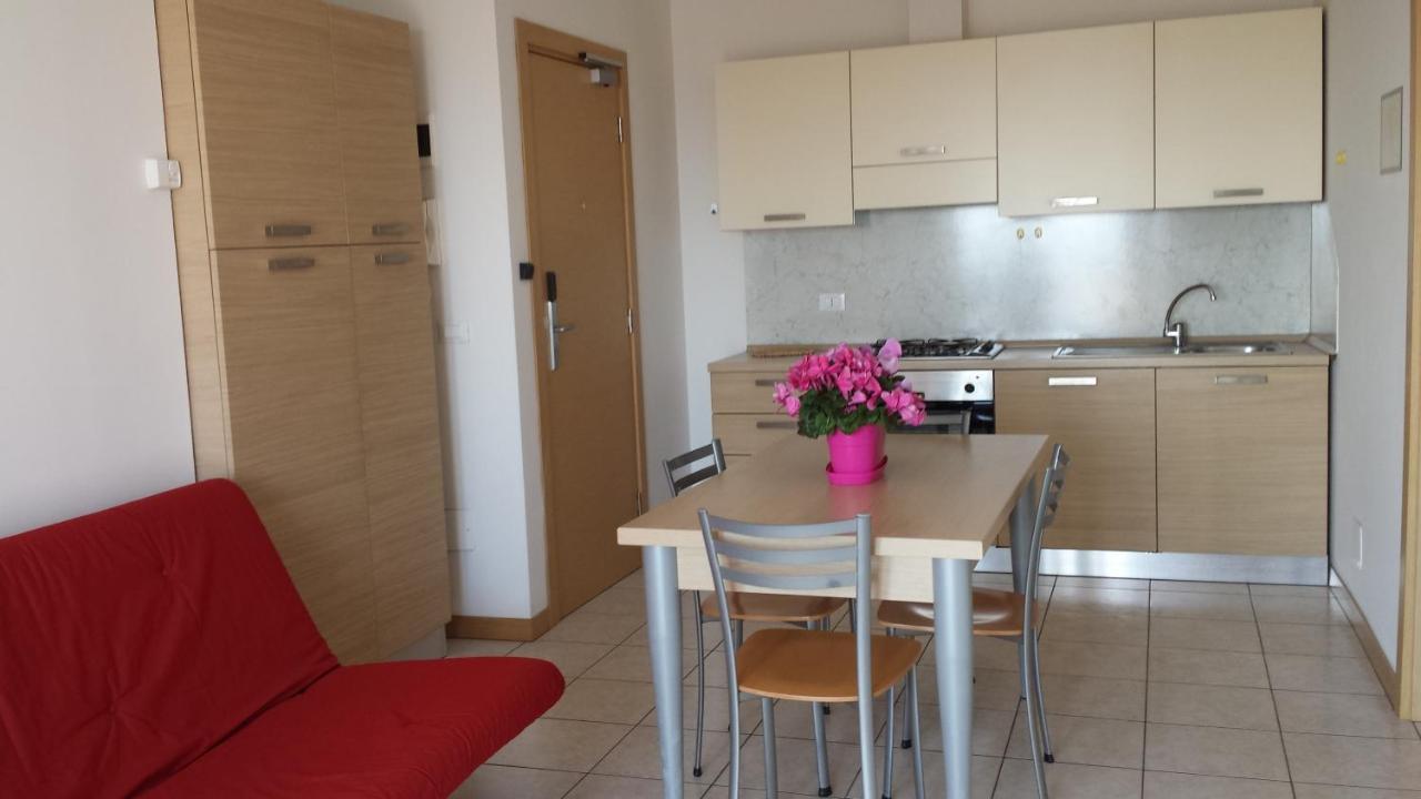 Residence Capinera Sottomarina Bagian luar foto