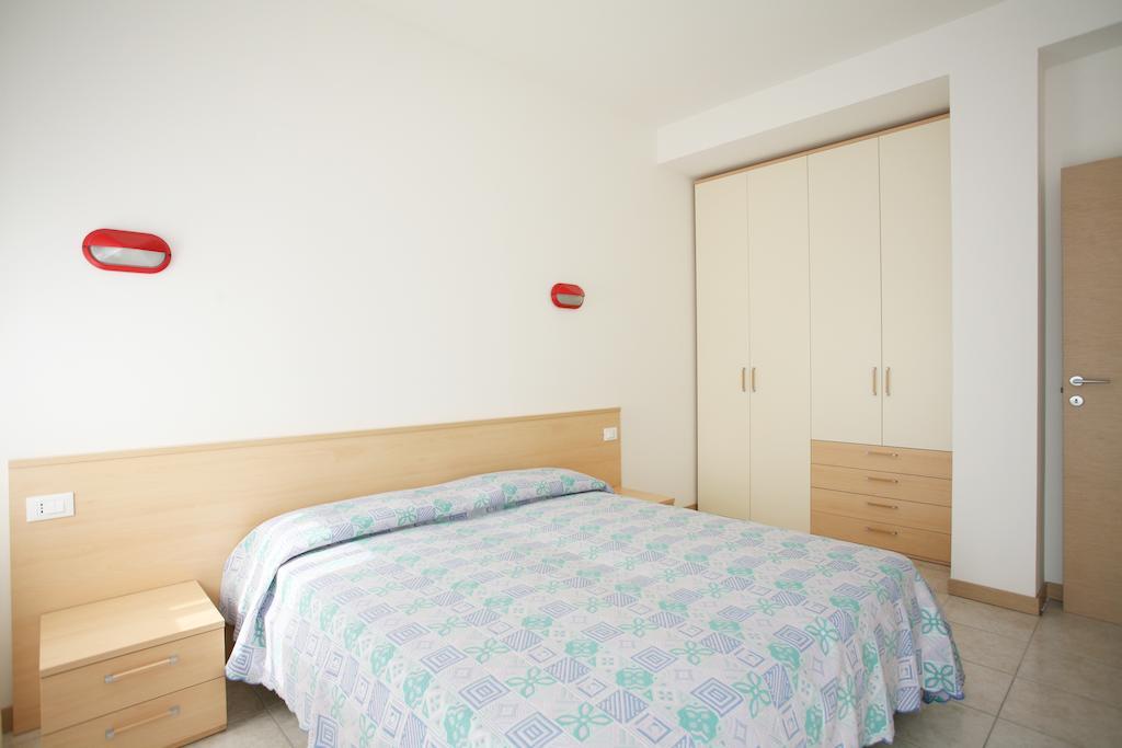 Residence Capinera Sottomarina Bagian luar foto